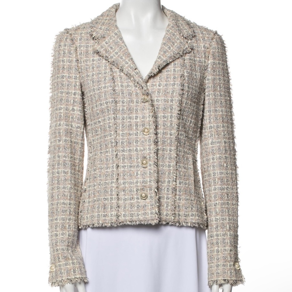 Chanel 2004 vintage tweed jacket, size 34
